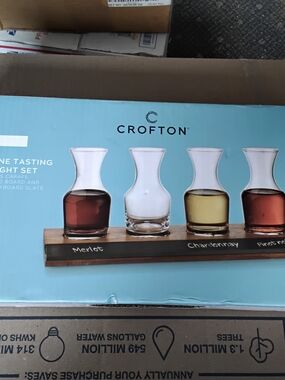 Crofton Wine Tasting Flight Set - Clear Glass Decanters with Wood Board